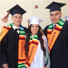Puente graduates