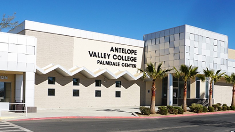 The Palmdale Center front entrance. 